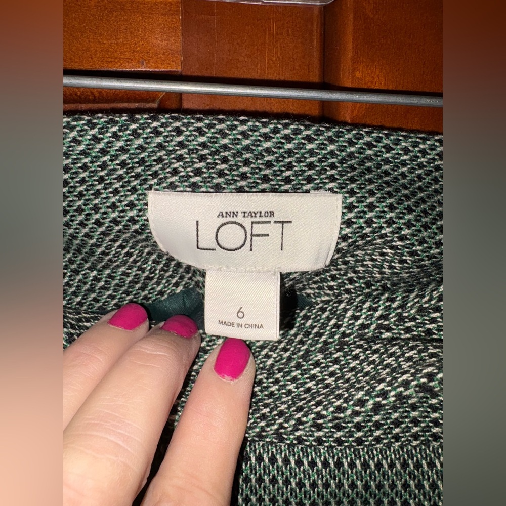 LOFT Green Mini Skirt #1449 - Picture 3 of 4